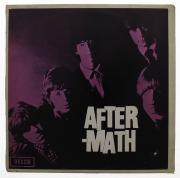 Lote 3013 - AFTERMATH, THE ROLLING STONES - Disco de vinil de 33 ? RPM. Encontram-se edições idênticas à venda por € 289. Nota: capa com sinais de armazenamento. Não testado. Consultar valor indicativo em https://www.discogs.com/sell/item/463631812