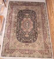 LEiLÃO ONLiNE de TAPETE PERSA DE TABRIZ EM FIO DE LÃ E SEDA com 260X350 cm COM CERTIFICADO... : Termina 2ª Feira 16 de Dezembro entre 21h30 e as 23h30