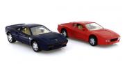 Lote 6 - Conjunto de 2 miniaturas Ferrari de modelos diferentes da Maisto.