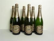 Lote 983 - Champ. Perrier Jouet Grand Brut Millesimé 1998, França, 6 garrafas, P.V.P. Estimado 480 euros