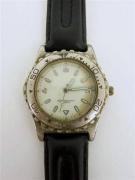 Lote 1480184 - Relógio de pulso, Water Resistant, bracelete de pele genuína, com falhas e defeitos
