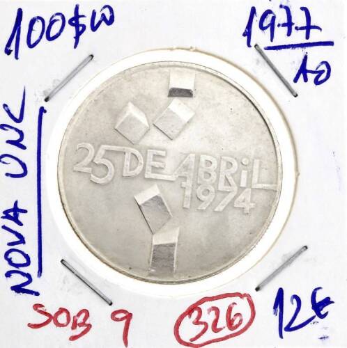 Lote 23 - Moeda de 100$00 NOVA (UNC) de 25 de abril de 1977 com cotação pelo catálogo Moedas de Portugal de Reinaldo Silva de 9€ em SOBERBA. (REP)