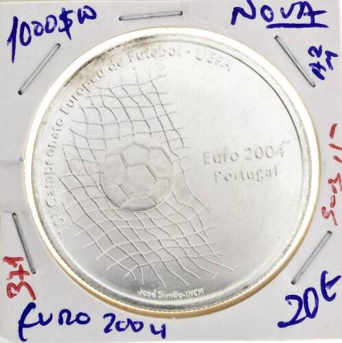 Lote 982 - Moeda de 1000$00 NOVA (UNC) de 2001 com cotação pelo catálogo Moedas de Portugal de Reinaldo Silva de 15€ em SOBERBA. (REP)