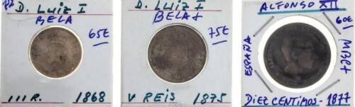 Lote 1015 - Conjunto de 3 Moedas de Cobre, sendo 2 de D. Luiz I: 1 de III REIS de 1868 em BELA e 1 de V REIS de 1875 em BELA+ e 1 muito rara de Alfonso Xll de Espanha tambem muito antiga e dificil de 1877 em MBC+, com um valor total de catálogo de cerca 