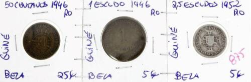 Lote 1184 - Conjunto de três moedas da Guiné: Moeda de 50 centavos de 1946, Moeda de 1 Escudo de 1946 e Moeda de 2,Moeda de 5 Escudos de 1952 – Valor de Catálogo (Moedas de Portugal 2013 de Reinaldo Silva) de 35€ - estado Belo (R0)