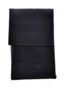 Lote 287 - Conjunto de 50 porta chaves em pele preta, tipo porta moedas, marca Bieme 82, com 9x6 cm