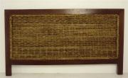 Lote 1520226 - Cabeceira de cama de madeira de teca, revestida a folha de bananeira, com 90x160 cm