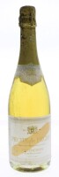 Lote 1055 - 2382 - Garrafa de Vinho Espumante e Licor Pêche, Peche de Peche, Moigeon, A Nuits-Saint-Georges, França, (750ml-11%vol).