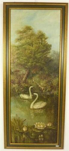 Lote 5 - Quadro a oleo sobre tela, escola francesa com as iniciais BC 1915. Um Lago com cisnes brancos com as medidas de 50x120cm ricamente emoldurado.