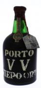 Lote 1866 - Garrafa de Vinho do Porto Velhíssimo, Niepoort, VV, Aloirado-Muito Doce. Niepoort & Cª. Nota: À venda em site da especialidade €690,00 - http://www.garrafeiranacional.com/niepoort-vv-porto.html