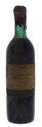 Lote 1987 - Garrafa de Vinho Tinto, Caves São João, Reserva Particular, Colheita 1961, Numerada:022044 de 102500, Vinhos Irmãos Unidos, Anadia, (750ml-12,8º). Nota: À venda em site da especialidade €125,00 - http://www.garrafeiranacional.com/1961-caves-s-o-jo-o-reserva-particular-tinto.html , ligeira perda.