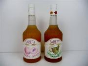 Lote 1600085 - Lote de 2 garrafas de Licor Sabery sem álcool, uma de licor de pêssego e outra de maçã verde