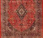 Lote 5320 - Tapete persa em fio de lã policromado em tons de vermelho, azul e bege. Dim: 381x303 cm. Notas: tapetes semelhantes vendem-se por valores superiores a € 3.000 no mercado internacional