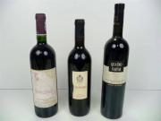 Lote 1600159 - Lote de 3 garrafas de Vinho Tinto, diferentes para coleccionadores, 1 garrafa Quatro Castas Alentejo reserva de 1998, 1 garrafa Quinta Grande - Ribatejo 1992 e 1 garrafa Catapereiro - Ribatejo - Companhia das Lezirias 2002, Nota: garrafas provenientes de uma garrafeira particular onde estavam armazenadas com todas as condições necessárias ao seu perfeito acondicionamento