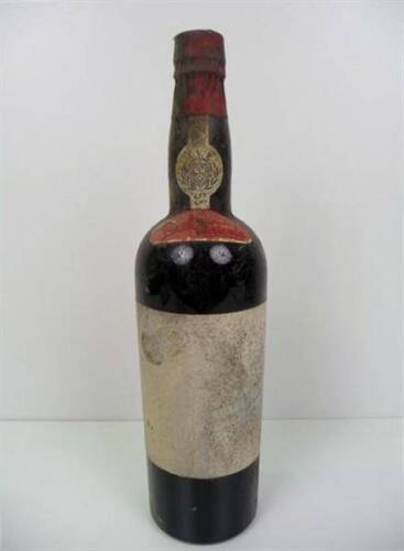 Lote 1600232 - Garrafa para coleccionadores, Vinho do Porto - da Real Vinicola, garrafa com rótulo danificado, apenas legivel " Bruxelles 1897 - Grand Prémio, garrafa antiga para coleccionadores com alguns defeitos e perda