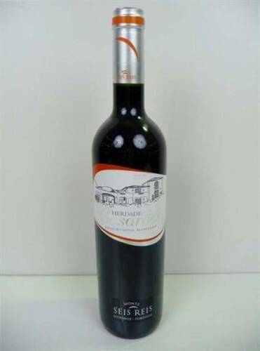 Lote 1600241 - Lote de garrafa de vinho tinto Herdade dos Casarões - Alentejo - Monte Seis Reis - Estremoz 2006, Nota: garrafas provenientes de uma garrafeira particular onde estavam armazenadas com todas as condições necessárias ao seu perfeito acondici