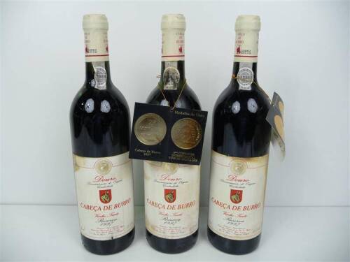 Lote 1600337 - Lote de 3 garrafas de vinho tinto - Cabeça de Burro - reserva de 1997 - Douro, medalha de ouro no 9º Concours International - Vins de Montagne