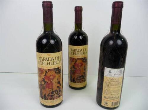 Lote 1600340 - Lote de 3 garrafas de Vinho Tinto, Tapada de Coelheiros - Alentejo - 1992, Nota: garrafas provenientes de uma garrafeira particular onde estavam armazenadas com todas as condições necessárias ao seu perfeito acondicionamento