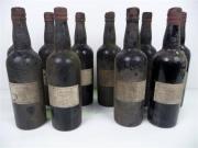 Lote 1600453 - Lote de 10 garrafas de vinho Fino do Douro ( velho ), colheita particular do Dr. Gastão Costa, garrafas para coleccionadores com algumas perdas