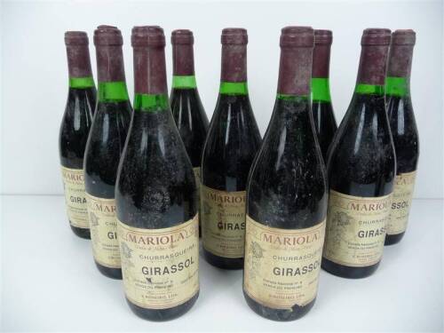 Lote 1600575 - Lote de 9 garrafas de vinho tinto Mariola, engarrafado por F. Roseiro Lda, para a churrasqueira Girassol na venda do Pinheiro