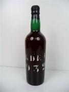 Lote 24 - Garrafa de vinho verdelho 1932, Com nível aceitável para idades superiores a 10/15 anos