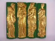 Lote 35 - Conjunto de 4 placas em gesso com baixo-relevo, representando "figuras clássicas", revestidas a folha de ouro sobre fundo verde, com 43x11 cm