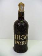 Lote 195 - Garrafa de vinho do Porto 1880, engarrafado pelos exportadores - António José da Silva & Cº Lda, proprietário da Quinta do Noval - Alto Douro, pequenas perdas, Com nível aceitável para idades superiores a 10/15 anos