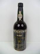 Lote 247 - Garrafa de Vinho do Porto - Cockburn´s - Fine old Tawny, pequena perda, Com nível aceitável para idades superiores a 10/15 anos