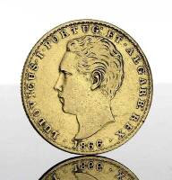 Lote 7 - Moeda de ouro - 2.000 Reis de D. Luís I de 1866. Peso: 3.55 g. Notas: moeda idêntica à venda por € 175 em http://nnd.com.pt/index.php?option=com_eshop&view=product&id=5894&catid=184&Itemid=137