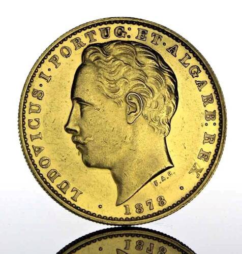 Lote 16 - Moeda de Ouro - 10.000 Reis (Coroa) de D. Luís I de 1886. Peso: 17.74 g. Notas: moeda idêntica à venda por € 850 em http://olx.pt/anuncio/portugal-ludovicus-i-1878-10-000-reis-moeda-de-ouro-IDxYP4l.html