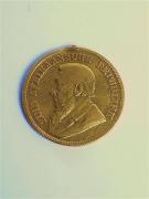 Lote 726 - Moeda de ouro de 1 Pond da Africa do Sul de 1894, com o peso de 7,8gr, Nota: moeda com pequeno defeito por ter estado aplicada em fio