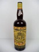 Lote 886 - Garrafa de Vinho do Porto - Real Companhia Velha - colheita de 1904 - aloirado doce, envelhecido em casco, garrafa antiga para coleccionador, com perdas, Com nível aceitável para idades superiores a 10/15 anos