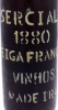 Lote 1202 - Garrafa de Vinho da Madeira Veiga França Sercial 1880. Nota: Garrafa idêntica à venda em site da especialidade com P.V.P. de € 621,89 em http://www.winespiritus.com/pt/vinho-do-porto-madeira-e-moscatel/542-sercial-1880-veiga-franca-vinho-da-m - 3