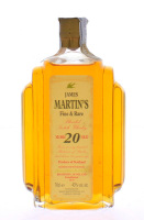 Lote 1213 - Garrafa de Whisky, James Martin´s, 20 anos, Fine & Rare, Blended Scotch, Escócia, (700ml-43%vol).Nota: garrafa idêntica a esta foi vendida por € 172,50 em www.oportunityleiloes.com. Em caixa de madeira original