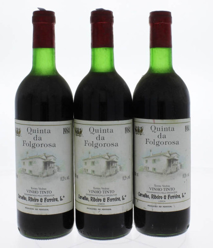 Lote 1292 - Três garrafas de Vinho Tinto, Quinta da Folgorosa, Colheita 1984, Carvalho, Ribeiro & Ferreira, (750ml-11,5%vol).