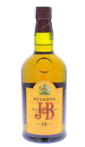 Lote 1293 - Garrafa de Whisky, J & B, 15 anos, Reserve, Finest Old Scotch, Justerini & Brooks, Produzido na Escócia, (700ml-43%vol). Garrafa idêntica à venda em site da especialidade € 25,75 em http://www.garrafeiradecelas.pt/garrafeira/vinhos/1349/Desti