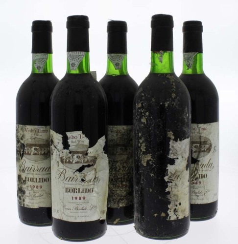 Lote 1372 - Cinco garrafas de Vinho Tinto, Borlido, Reserva, Colheita 1989, Bairrada-Doc, Caves Borlido, Sangalhos, (750 ml-12%vol).  Nota: Rótulos danificados, algumas garrafas definidas por analogia.