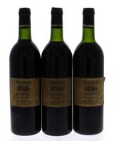 Lote 1412 - Três garrafas de Vinho Tinto, Borlido, Garrafeira, Colheita 1990, Bairrada-Doc, Caves Borlido, Sangalhos, (750ml-12%vol). Nota: Estagiado em madeira.  