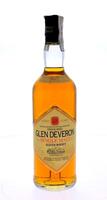 Lote 1549 - Garrafa de Whisky, Glen Deveron, 12 anos, 1983, Single Malt, Escócia, (700ml-40%vol). Nota: À venda em site da especialidade € 93,20 - http://www.whisky.dk/shop/en/glen-deveron-1983-3118p.html , acondicionada em caixa de madeira.