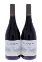 Lote 1622 - Duas garrafas de Vinho Tinto, Duorum, Colheita 2012, Douro-Doc, from the Golden Douro Valley, Énologo: José Maria Soares Franco, Duorom Vinhos, Vila Nova Foz Coa, (750ml-13,5%vol).