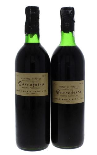 Lote 1631 - Duas garrafas de Vinho Tinto, Garrafeira, Reserva Particular, Colheita 1980, Região da Bairrada, Engarrafadas em 1986, Numeradas, Caves Monte Alto, (750ml-12%vol).   