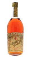 Lote 2118 - Garrafa de Brandy Moura Basto, Caves Moura Basto. Garrafa idêntica à venda por € 110 em https://www.google.pt/search