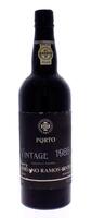 Lote 2161 - Garrafa de Vinho do Porto, Adriano Ramos Pinto, Colheita 1985, Vintage, (750ml-20%vol). Nota: À venda em site da especialidade € 89,50 - http://www.garrafeiranacional.com/1985-ramos-pinto-vintage-porto.html