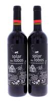 Lote 2168 - Duas garrafas de Vinho Tinto Regional Alentejano SOLAR DOS LOBOS, Colheita Seleccionada 2010 ( 750ml – 13,5%vol.). O rótulo deste vinho estÀ ilustrado com algumas das suas características nomeadamente as castas e o estÀgio de 8 meses em cascos