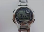 Lote 1640287 - Relógio Casio Dual Time 5 alarm digital, bracelete de metal, usado, a funcionar, com falhas