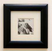 Lote 1640406 - Salvador Dali - reprodução de fotografia do artista. Dimensão da moldura 28,5x28,5cm.