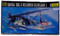 Lote 176 - Kit Heller vintage - Avião Curtiss SBC-4 Helldiver / Cleveland I, à escala 1:72, não selado deverá estar completo, incluindo manual de montagem e autoculantes, com 11.6 cm de comprimento e 14.4 cm de envergadura, modelo 285. Nota: Sinais de uso