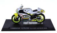 Lote 182 - Miniatura Moto GP Yamaha YZR 250 – Olivier Jacque 2000 – IXO/Altaya, Escala 1:24 – Notas: Em Excelente estado, em embalagem de origem, sem falhas