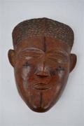 Lote 1650242 - Máscara africana de madeira exótica com 21x15 cm