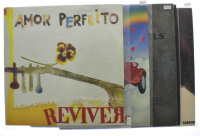 Lote 20 - Conjunto de 4 discos vinil, LP - 33 rpm, musica e Intérpretes diversos:, Reviver - Amor Perfeito, Roberto Carlos - O Calhambeque, Emil Gilels - Beethoven Piano Concert n.º 3, Linda de Suza - Amalia. Nota: Capas com sinais de uso e desgaste, pode